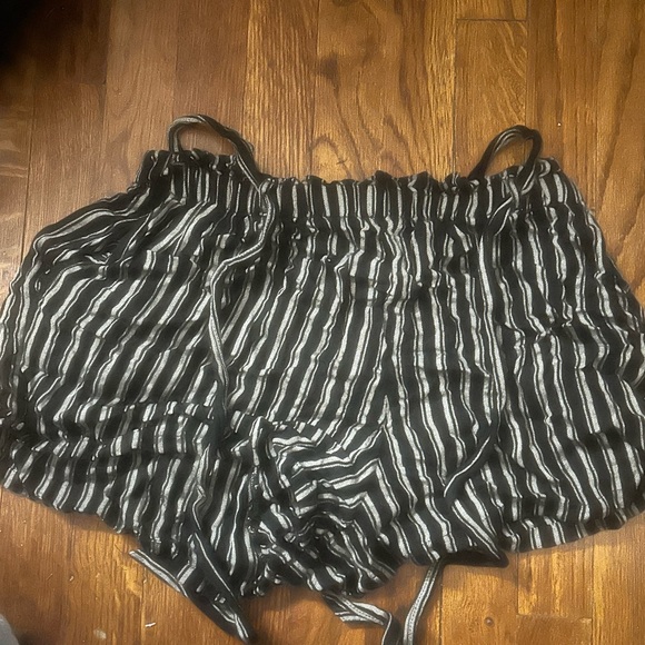 Shorts - Picture 2 of 2